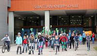 Kleine Klimaschützer: Am 11. April 2016 fand der europaweite "Startschritt" im Landkreis Bayreuth, an der Bad Bernecker Sebastian Kneipp Grund- und Mitteschule statt.